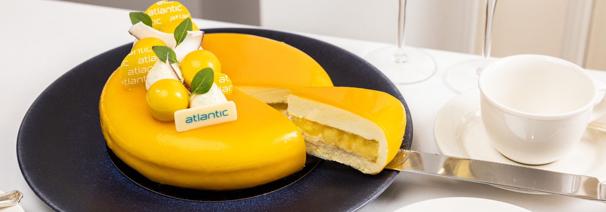celebration-cakes-ocean-restaurant-jersey