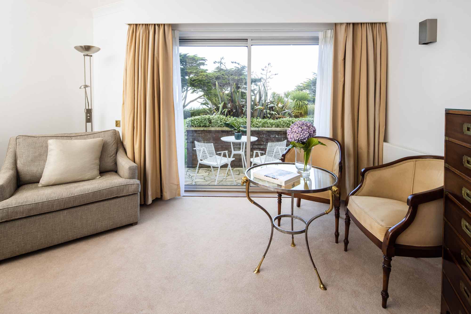 family-hotel-jersey