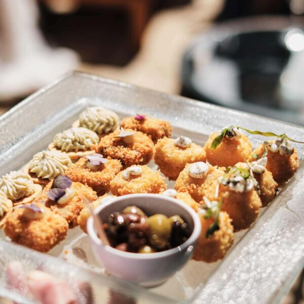 wedding-canapes-at-the-atlantic-hotel-jersey
